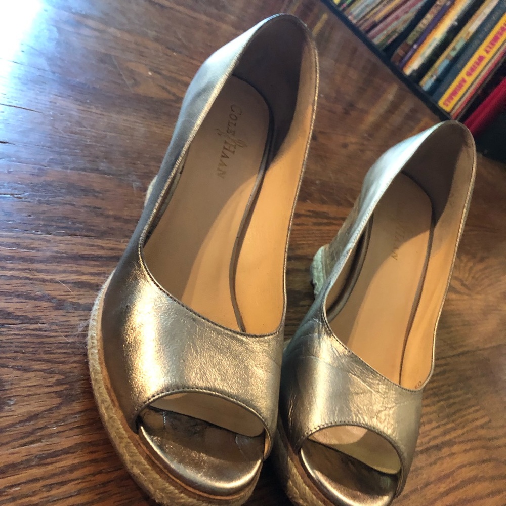 COPY - Cole Haan gold wedge pumps ☀️